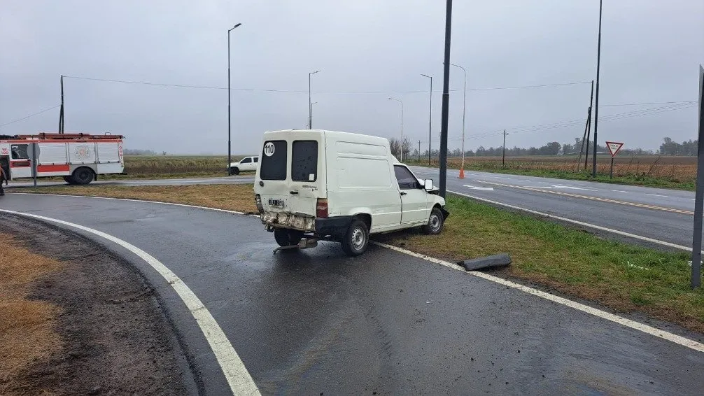 Un herido en un choque vehicular en la Ruta 65 y Acceso Barnetche